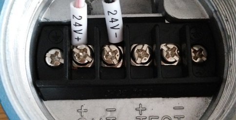 Pressure transmitter wiring terminals Two-wire system