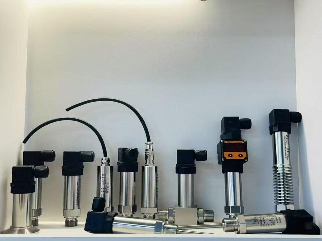 Types of compact pressure transmitters