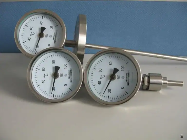 Customized bimetallic dial thermometer made by HMK-TECH — WSS-series industrial bimetallic thermometer with stainless steel stem and adjustable orientation
