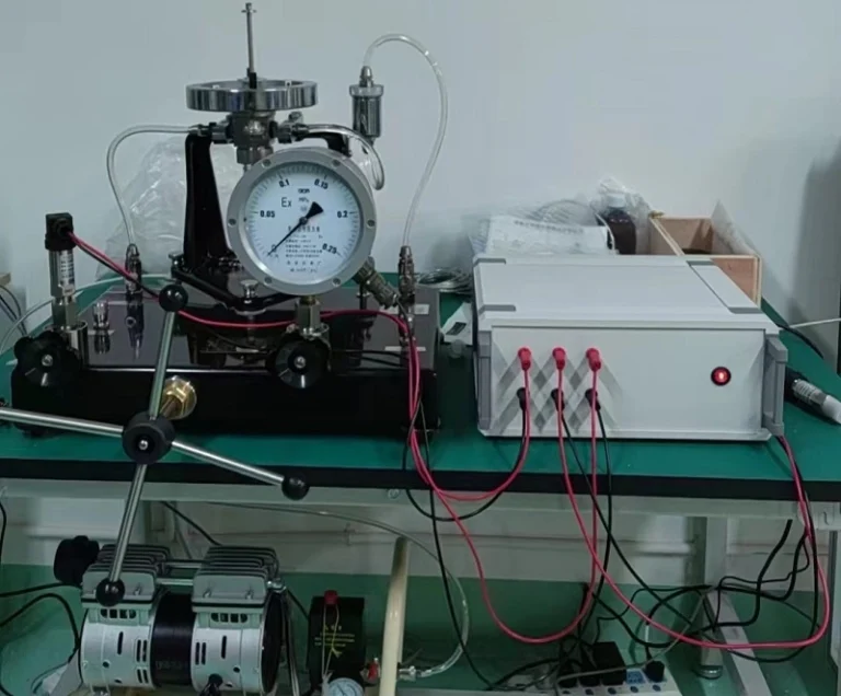 Vacuum pressure measurement workflow — HVAC, process, and lab vacuum-side gauges across rough to UHV range