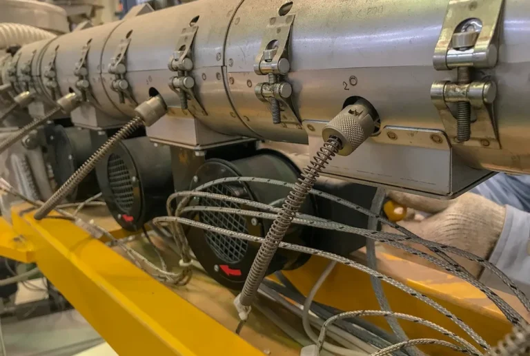 Thermowell wake frequency calculation per ASME PTC 19.3 TW-2016 — Karman vortex shedding and fw/fn ratio limit for high-velocity steam, gas, and process lines