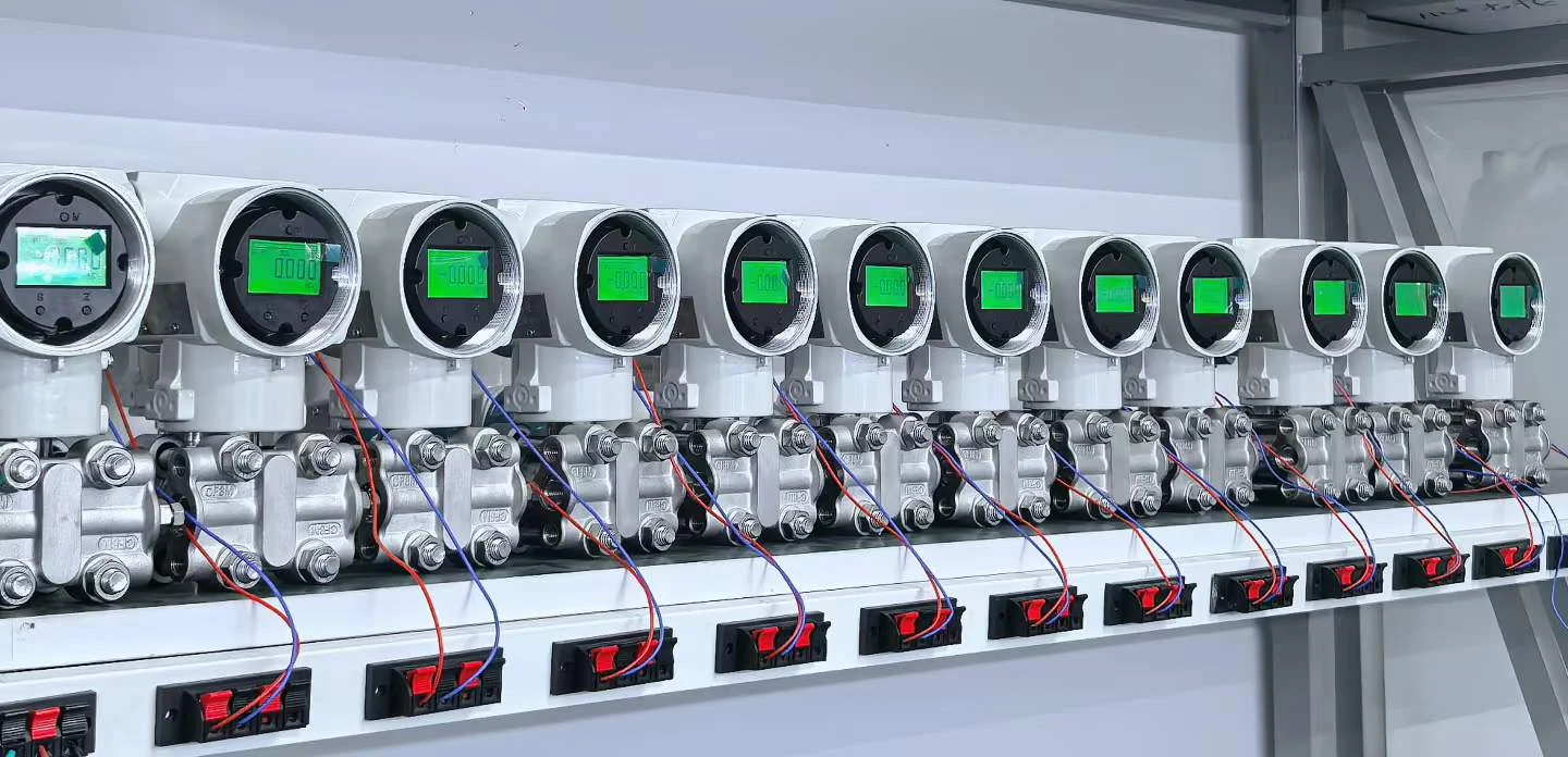 OEM pressure transducer selection — ceramic capacitive and diffused silicon options